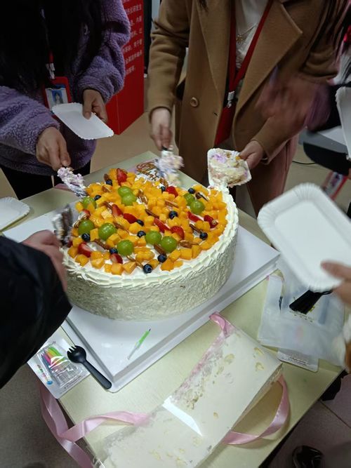 Últimas noticias de la empresa sobre El 10 de marzo de 2025, Desen celebró una reunión mensual para todos los empleados.